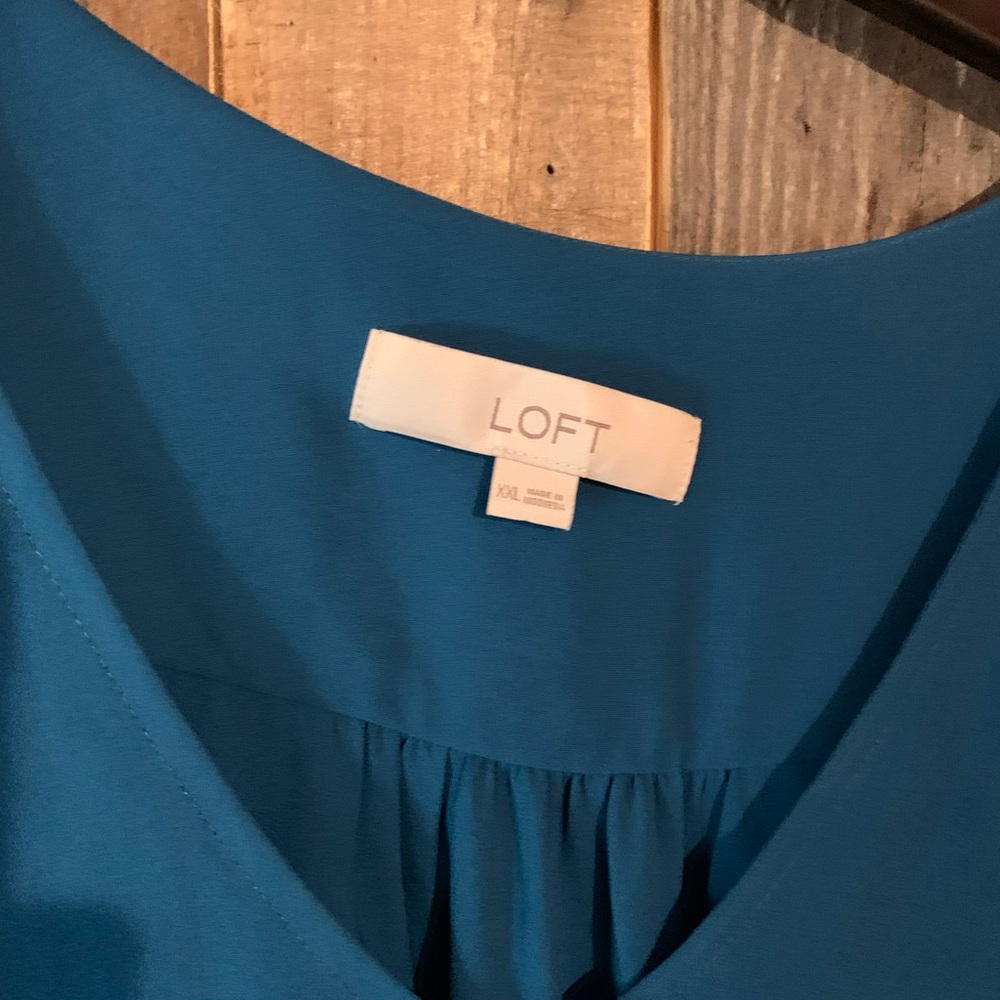 Teal blouse - Picture 2 of 6